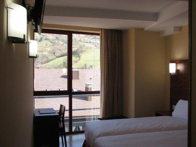 Hotel Ruta De La Plata De Asturias Pola de Lena Bagian luar foto