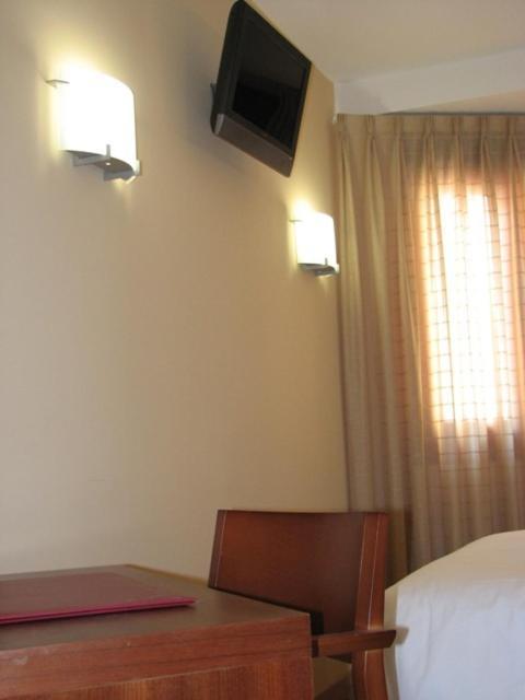 Hotel Ruta De La Plata De Asturias Pola de Lena Ruang foto